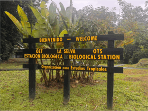Welcome sign at the entrance of La Selva Biological Station